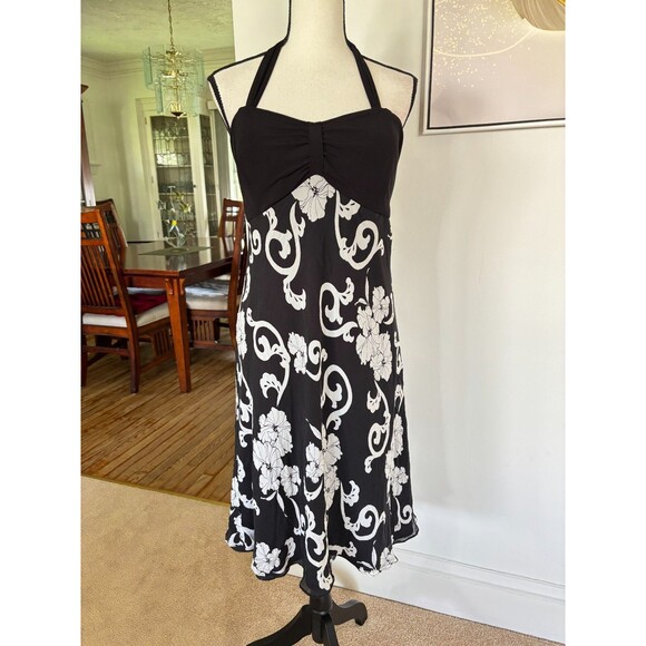 White House Black Market Dresses & Skirts - White House Black Market Silk Halter Dress Sz 14 Black White Floral Paisley